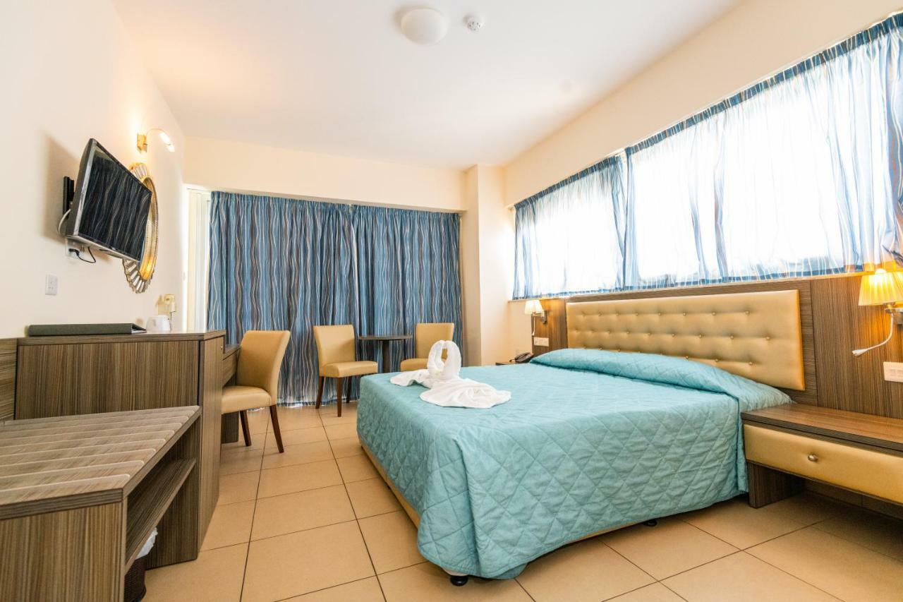 Tofinis Hotel Ayia Napa Exterior photo